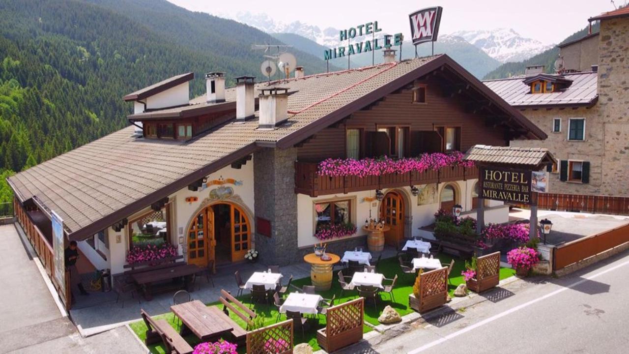 Hotel Miravalle Isolaccia Exterior foto