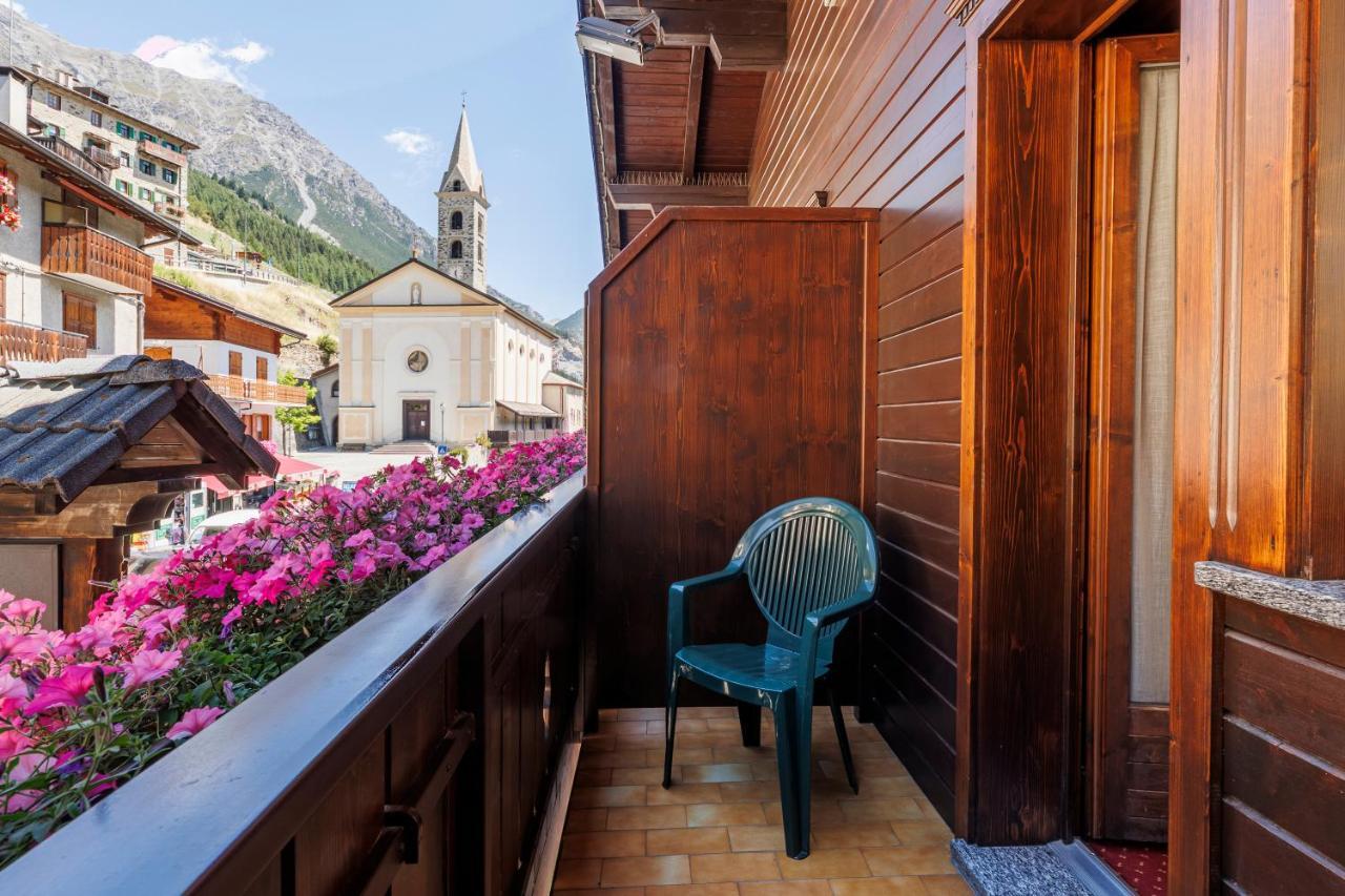 Hotel Miravalle Isolaccia Exterior foto